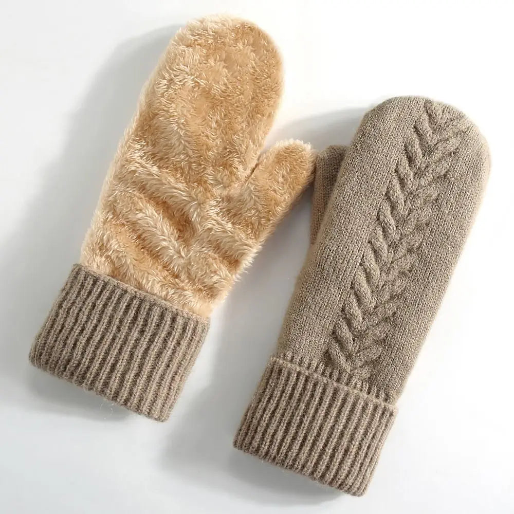 Double-Layer Fleece-Lined Winter Mittens for Maximum Warmth