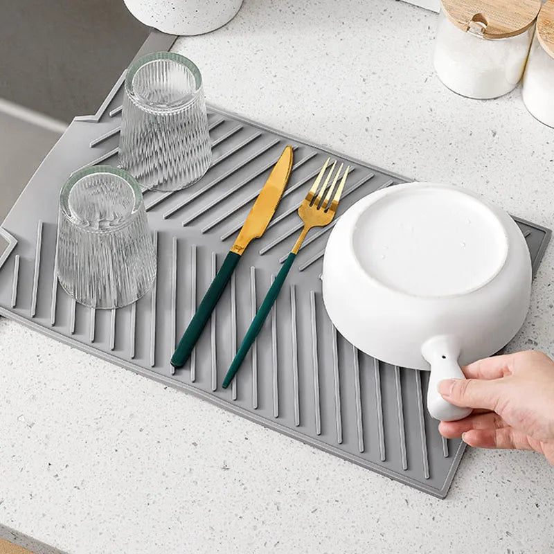 Premium Silicone Countertop Dish Drying Mat – Quick-Dry, Non-Slip Kitchen Mat