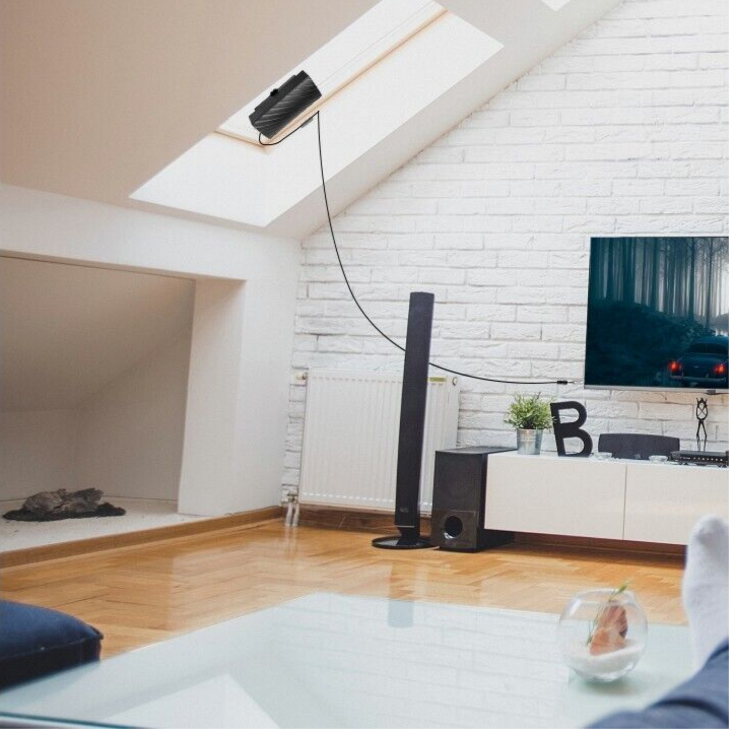 Indoor HDTV Satellite Antenna – Crystal-Clear, Powerful Reception