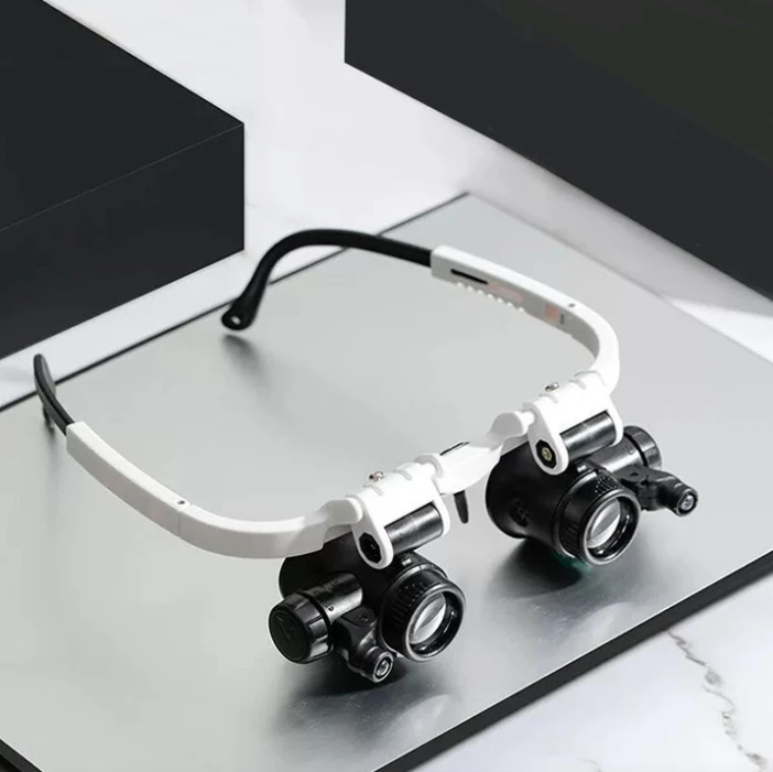 HD Magnifying Glasses with LED – Clear Vision and Comfort